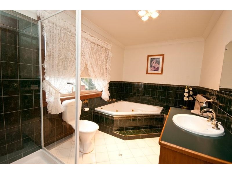 6 Pimelea Crescent, Flagstaff Hill SA 5159