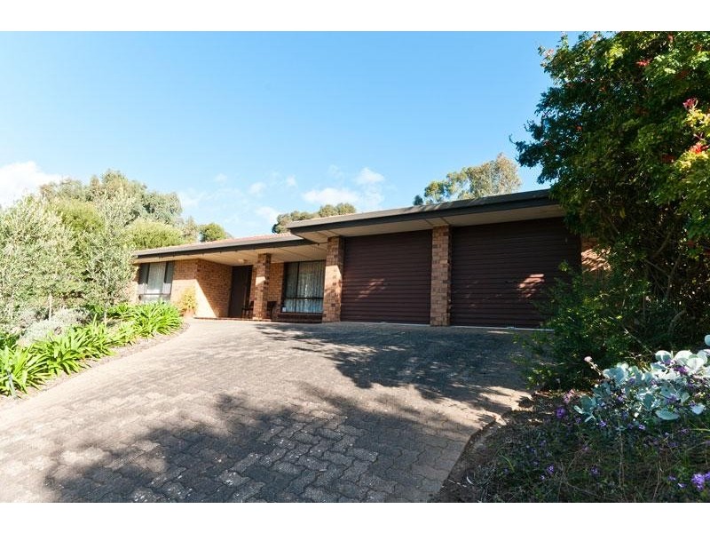 19 Lotus Drive, Aberfoyle Park SA 5159