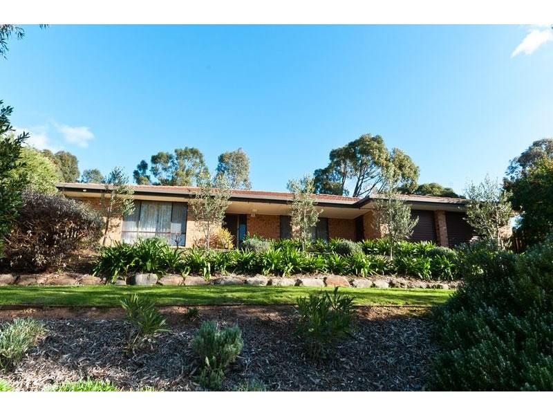 19 Lotus Drive, Aberfoyle Park SA 5159