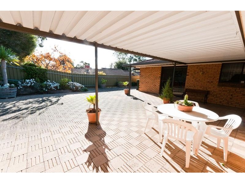 19 Lotus Drive, Aberfoyle Park SA 5159