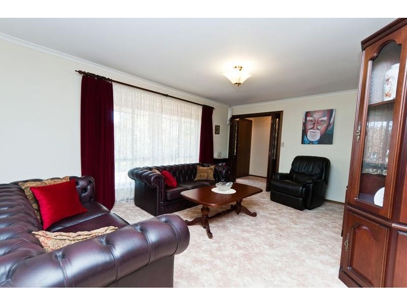 19 Lotus Drive, Aberfoyle Park SA 5159