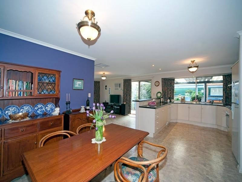 1 London Road, Aberfoyle Park SA 5159