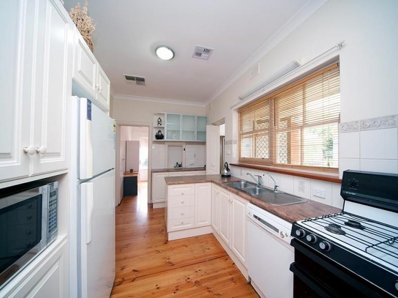 10 Ridgway Drive, Flagstaff Hill SA 5159