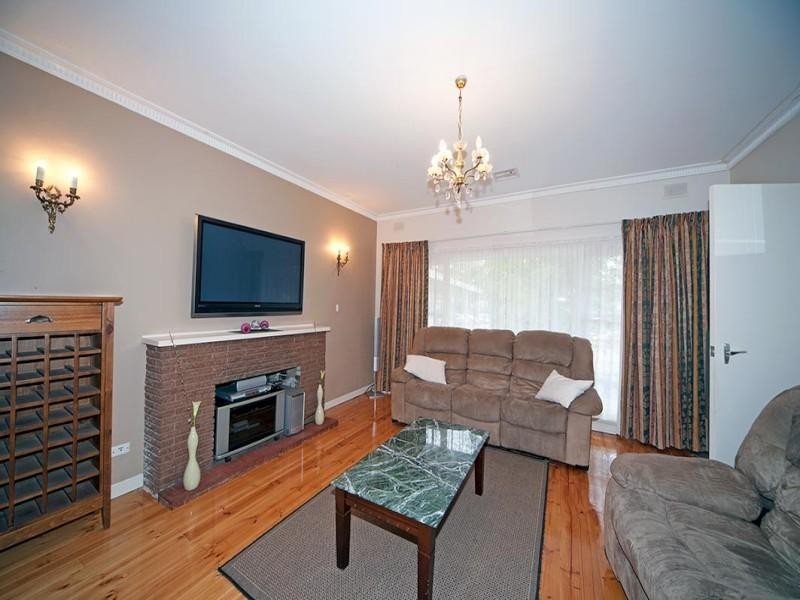 10 Ridgway Drive, Flagstaff Hill SA 5159