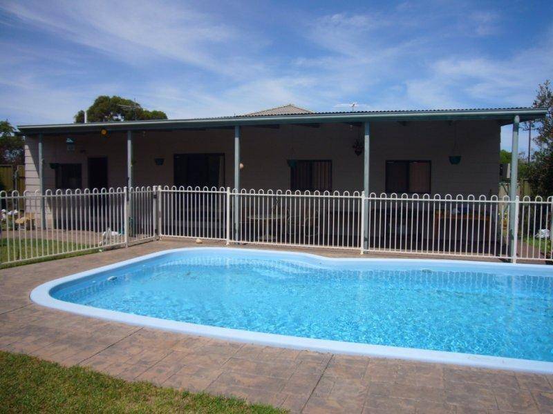 8 THIRD AVENUE, Moana SA 5169