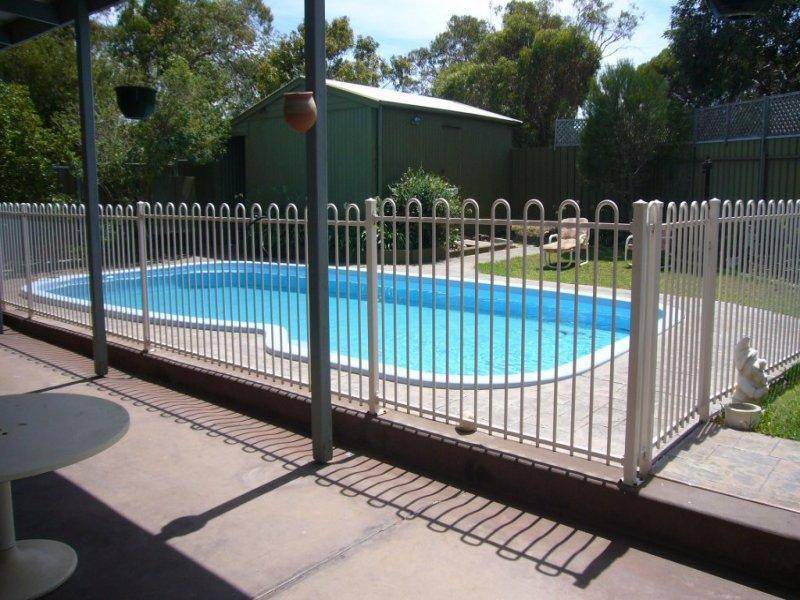 8 THIRD AVENUE, Moana SA 5169