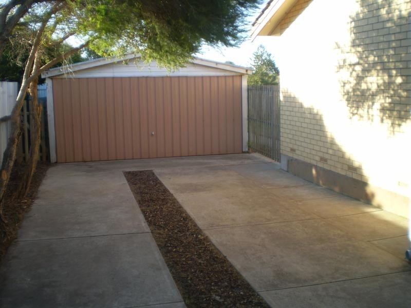 11 NEPTUNE ROAD, Seaford SA 5169
