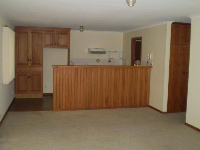 11 HORSESHOE DRIVE, Aberfoyle Park SA 5159