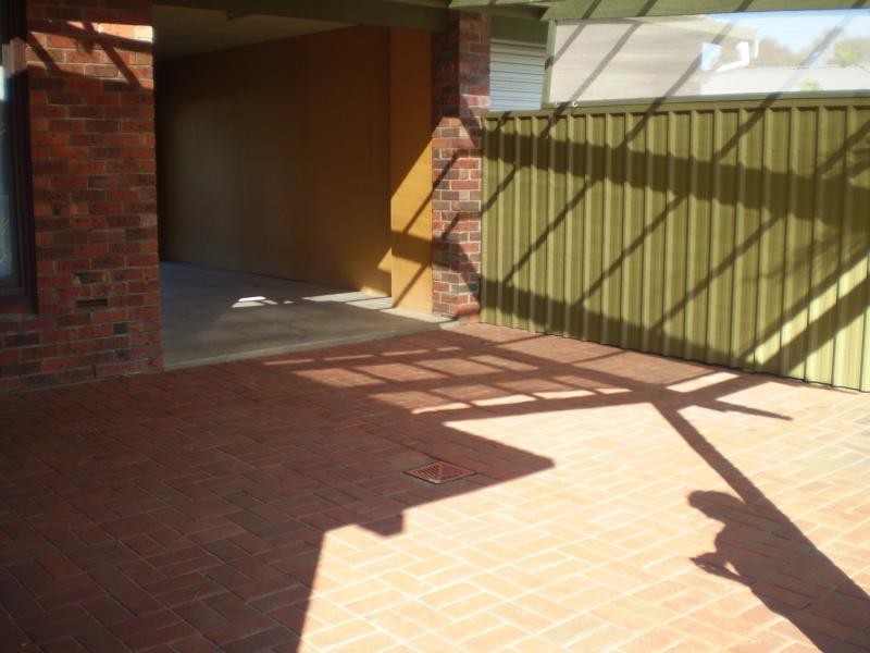 4 Rome Tce, Aberfoyle Park SA 5159