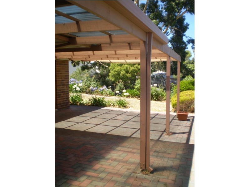 19 Maralyn Ct, Aberfoyle Park SA 5159