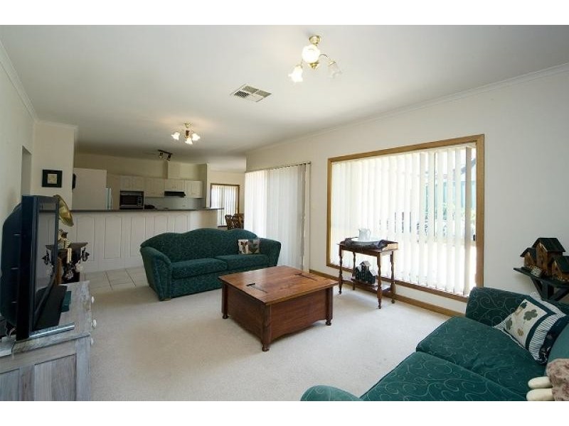 11 Corella Avenue, Chandlers Hill SA 5159