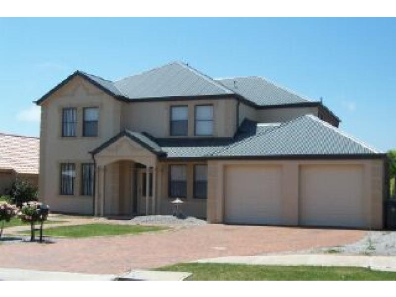 4 Chivers St, Hallett Cove SA 5158
