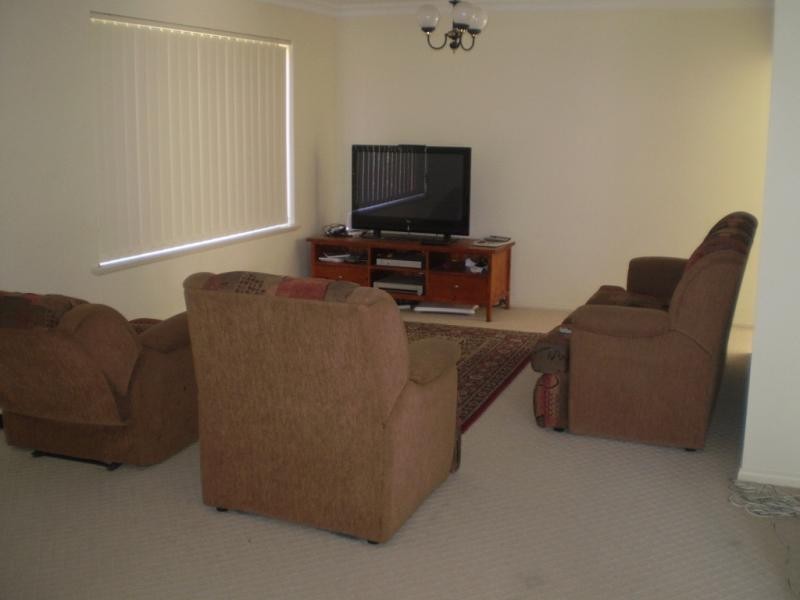 4 Chivers St, Hallett Cove SA 5158