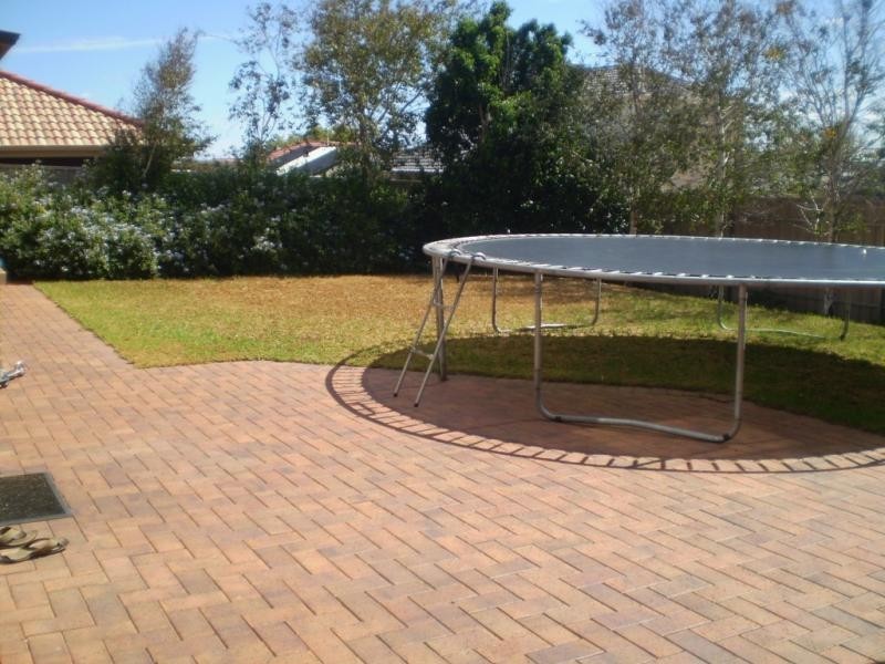 4 Chivers St, Hallett Cove SA 5158