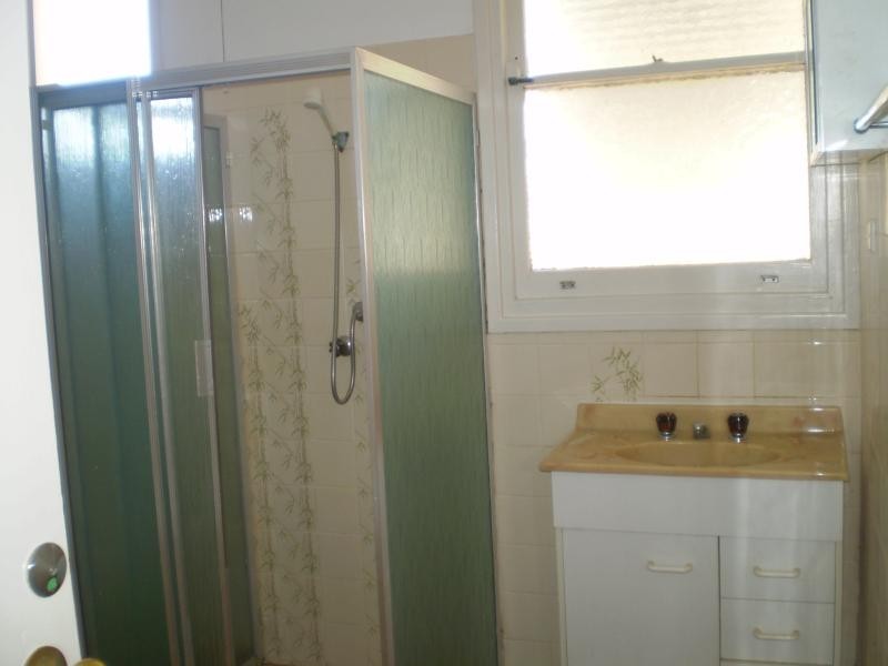 25 White Cres, Seacombe Gardens SA 5047