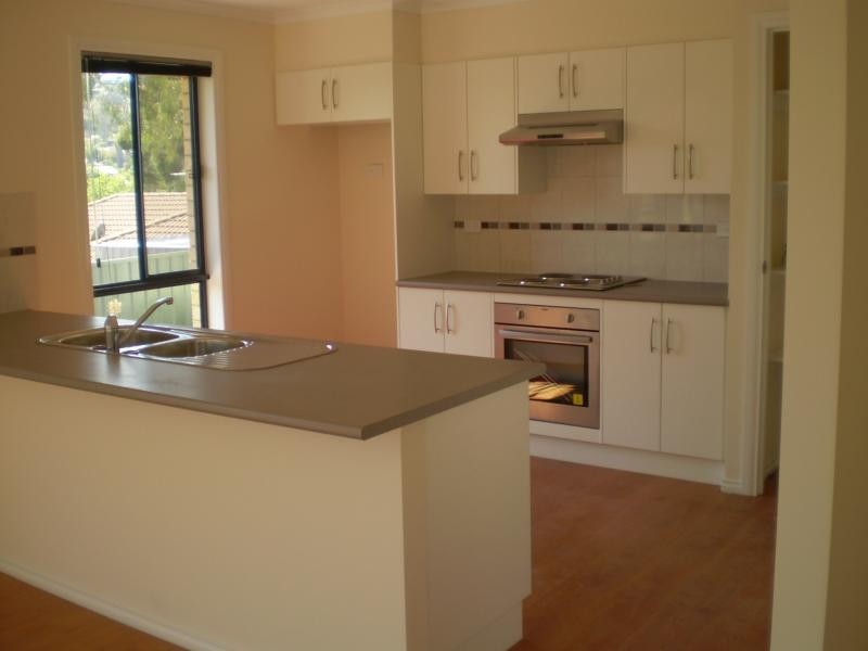 4 Marin Ct, Aberfoyle Park SA 5159