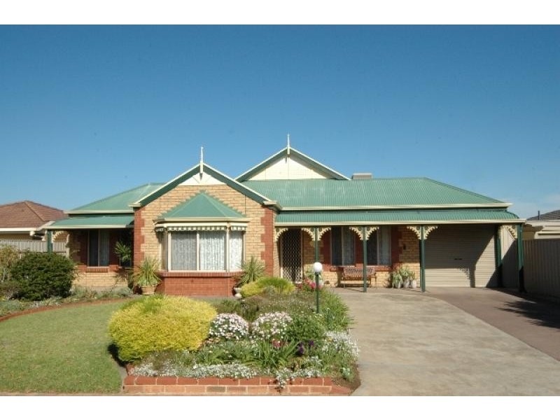 3 Albatross Grove, Seaford Rise SA 5169