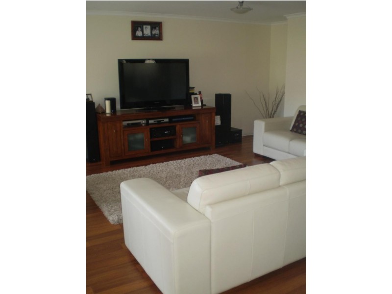 8 Mowbray Terrace, Happy Valley SA 5159