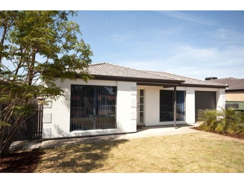 10 Taylors Rd  West, Aberfoyle Park SA 5159