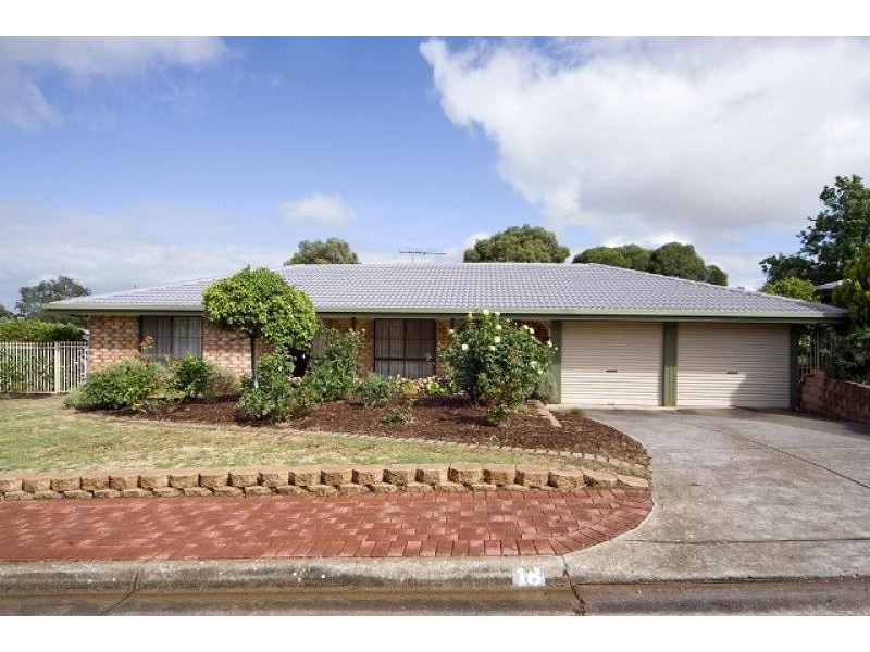 18 Baseby St, Happy Valley SA 5159