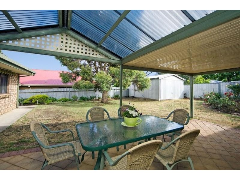18 Baseby St, Happy Valley SA 5159