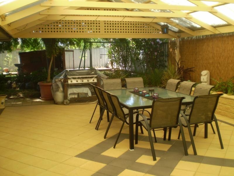 32 Delta Crescent, Aberfoyle Park SA 5159