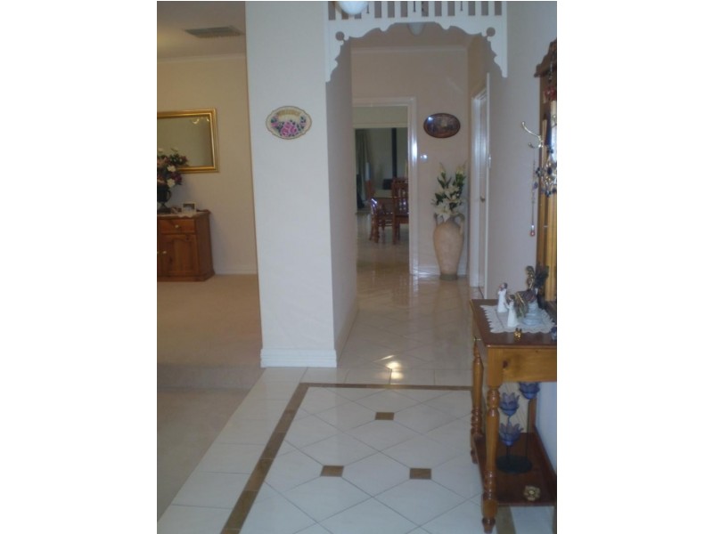 2 Stilton Walk, Happy Valley SA 5159