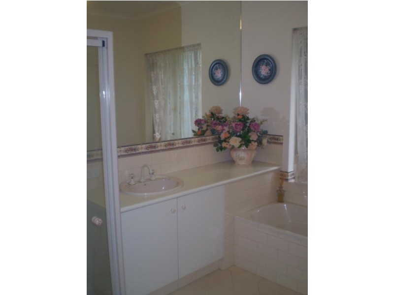2 Stilton Walk, Happy Valley SA 5159