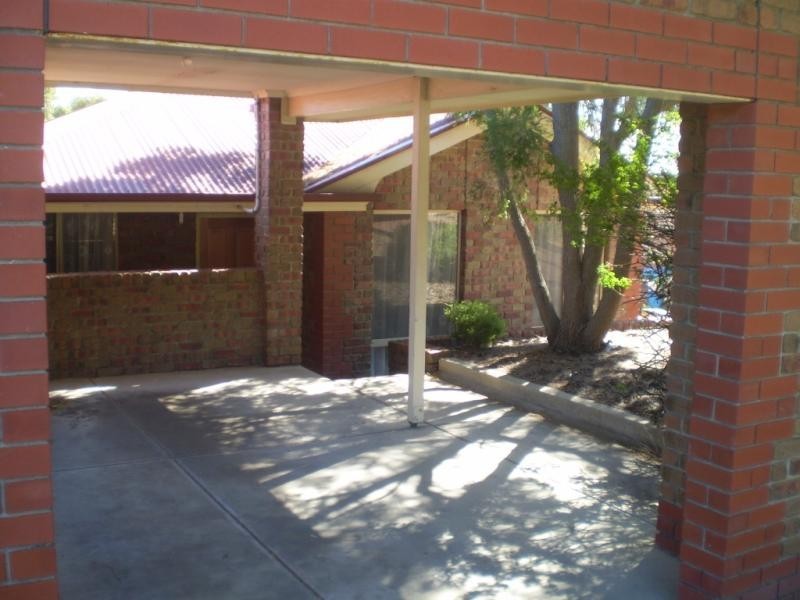 37 b Glenloth Drive, Happy Valley SA 5159