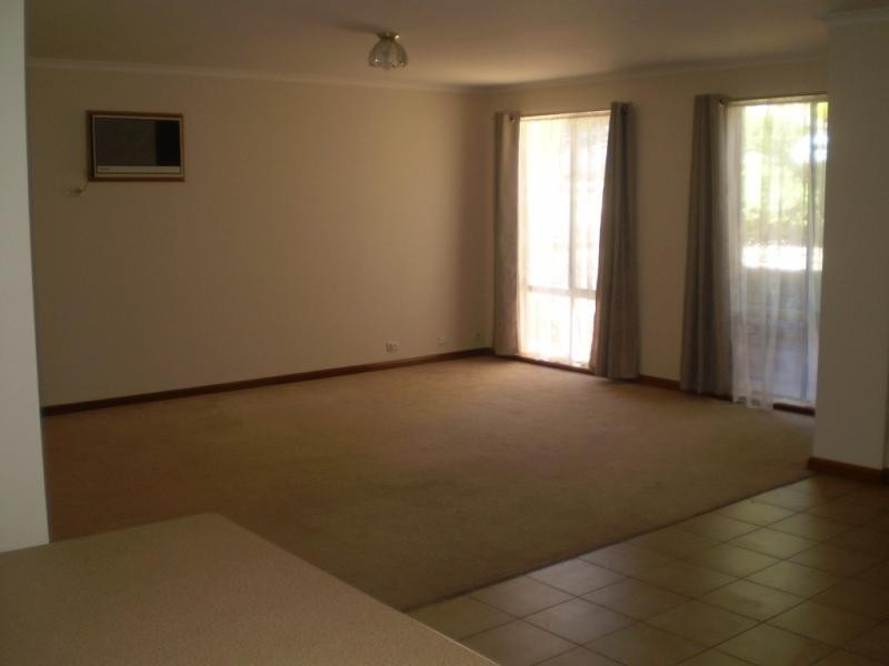 37 b Glenloth Drive, Happy Valley SA 5159