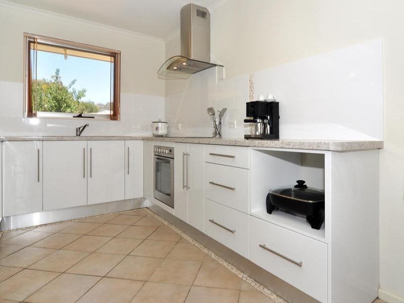 35 Serenade Crescent, Aberfoyle Park SA 5159