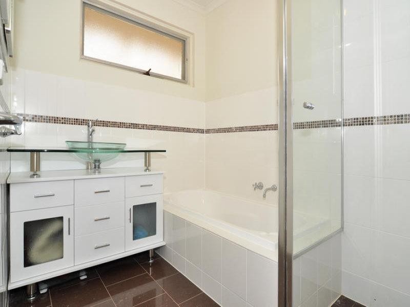 35 Serenade Crescent, Aberfoyle Park SA 5159