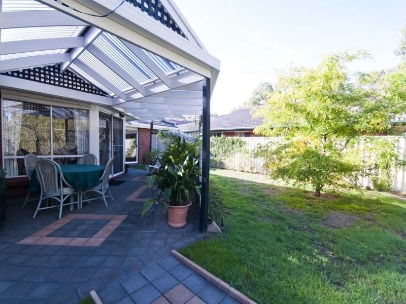 7 Nicholas Walk, Aberfoyle Park SA 5159