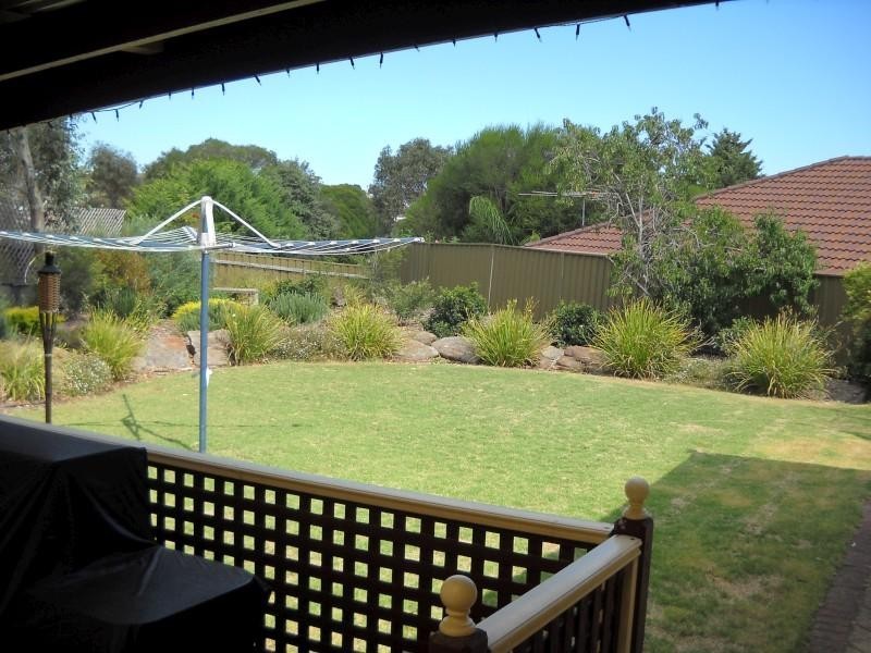 3 Huon Ct, Flagstaff Hill SA 5159