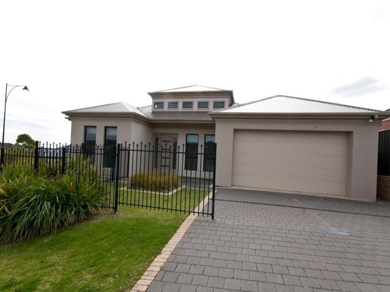 1 Evergreen Parade, Flagstaff Hill SA 5159