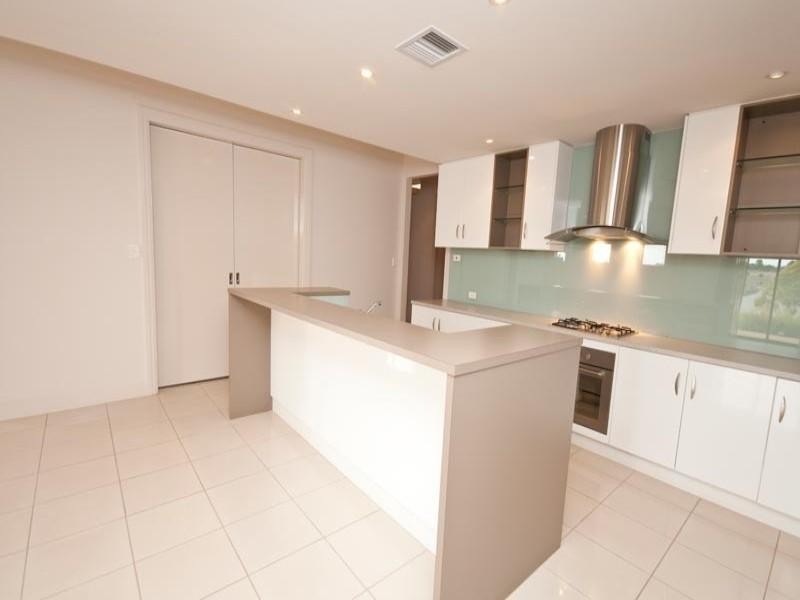 1 Evergreen Parade, Flagstaff Hill SA 5159