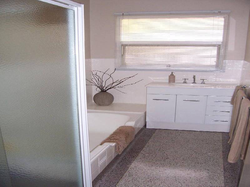 13 LOMMAN AVENUE, Newton SA 5074