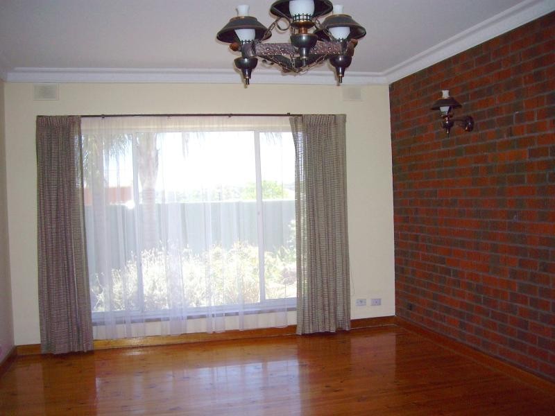 11 HAMILTON TERRACE, Paradise SA 5075