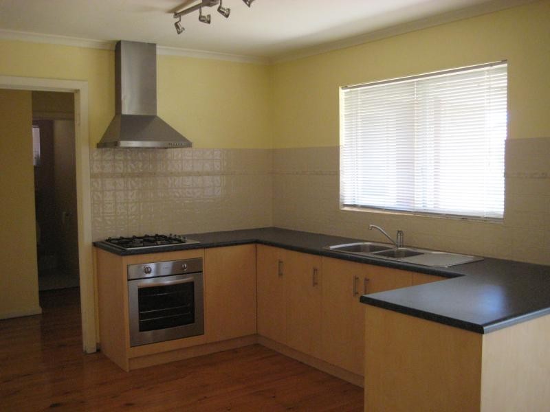 32 AVENUE ROAD, Paradise SA 5075