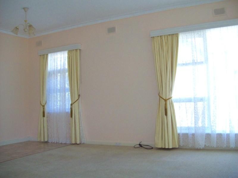 2 Roland Road, Rostrevor SA 5073