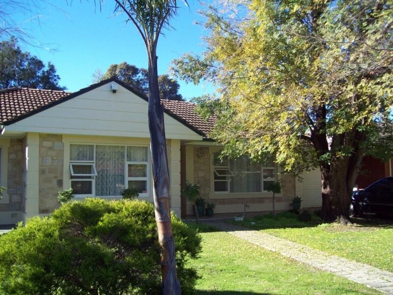 4 Roland Road, Rostrevor SA 5073