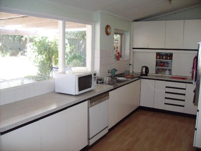 12 Brook Avenue, Glen Osmond SA 5064