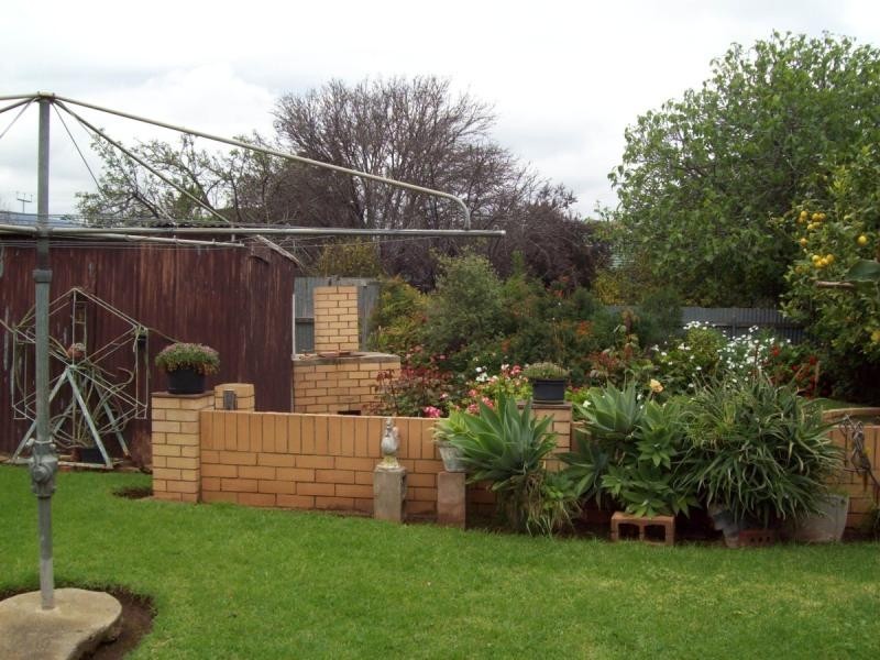 27 Chapel Street, Campbelltown SA 5074