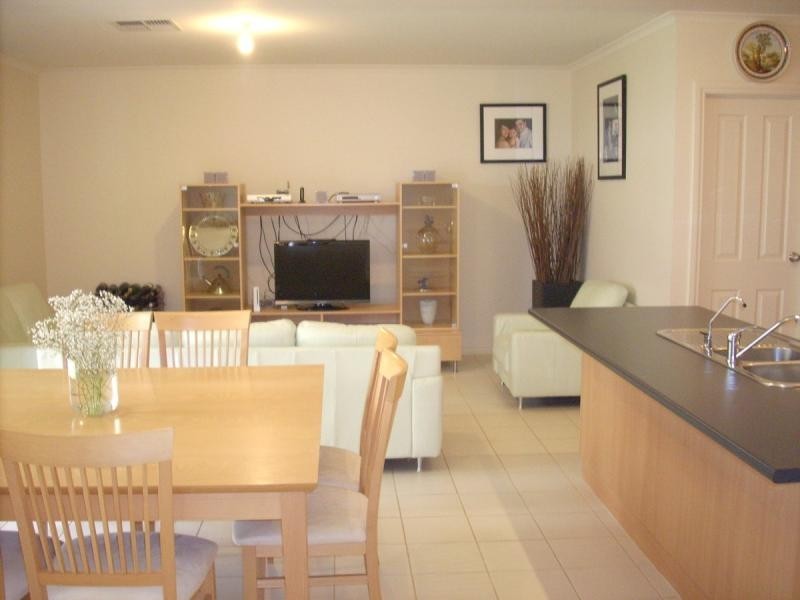 3 Jennier Drive, Campbelltown SA 5074