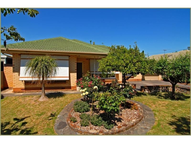 2 Denmead Avenue, Campbelltown SA 5074