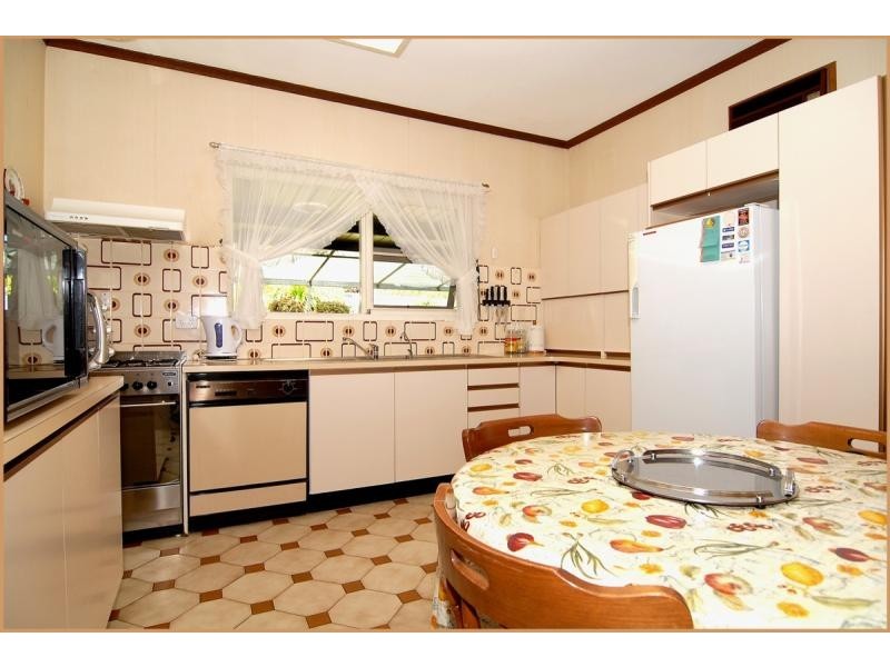 2 Denmead Avenue, Campbelltown SA 5074