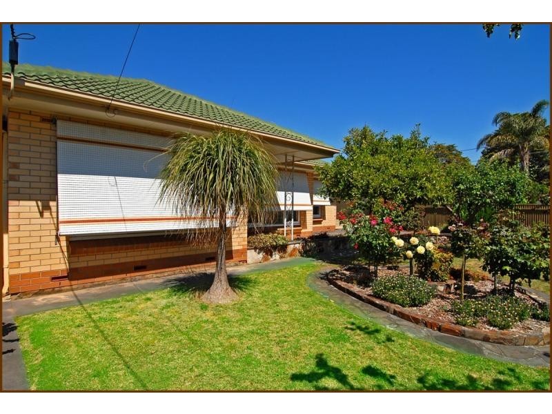 2 Denmead Avenue, Campbelltown SA 5074