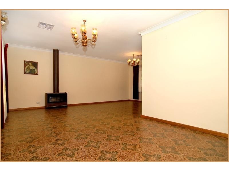 24 Donaldson Drive, Paradise SA 5075