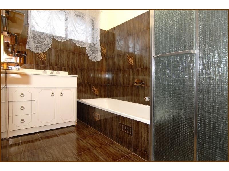 24 Donaldson Drive, Paradise SA 5075