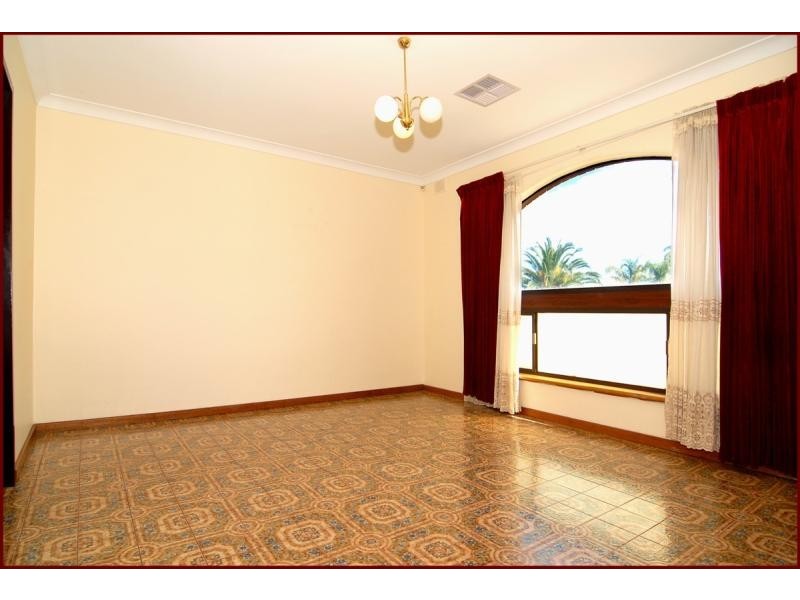 24 Donaldson Drive, Paradise SA 5075